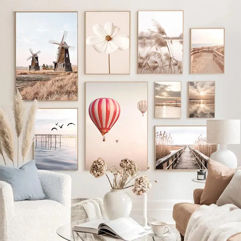 Beige Landscape Wall Art Poste - Orchard Sprayer Tractor recension och pris